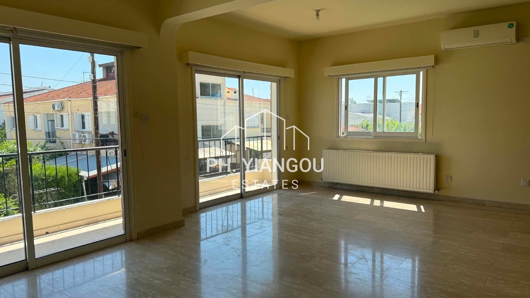 3 Bedroom Upper House Apartment for Rent in Aglantzia