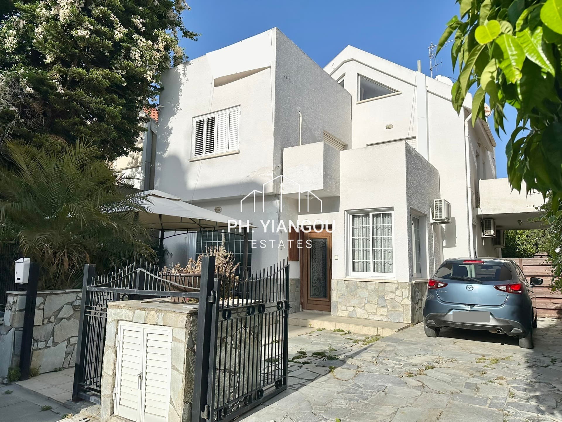 Ημιανεξάρτητη Οικία 5 υπνοδωματίων προς πώληση στην περιοχή Έγκωμη