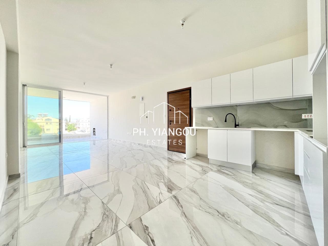 2 Bedroom Apartment for Sale in Strovolos